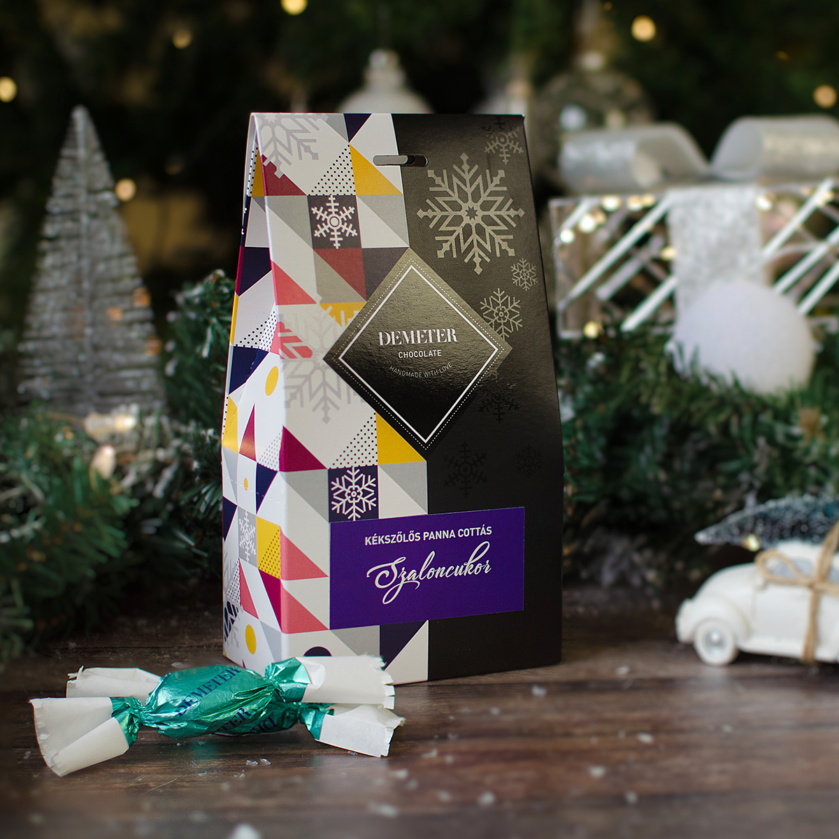 Kék szőlő panna cottás szaloncukor díszdobozban