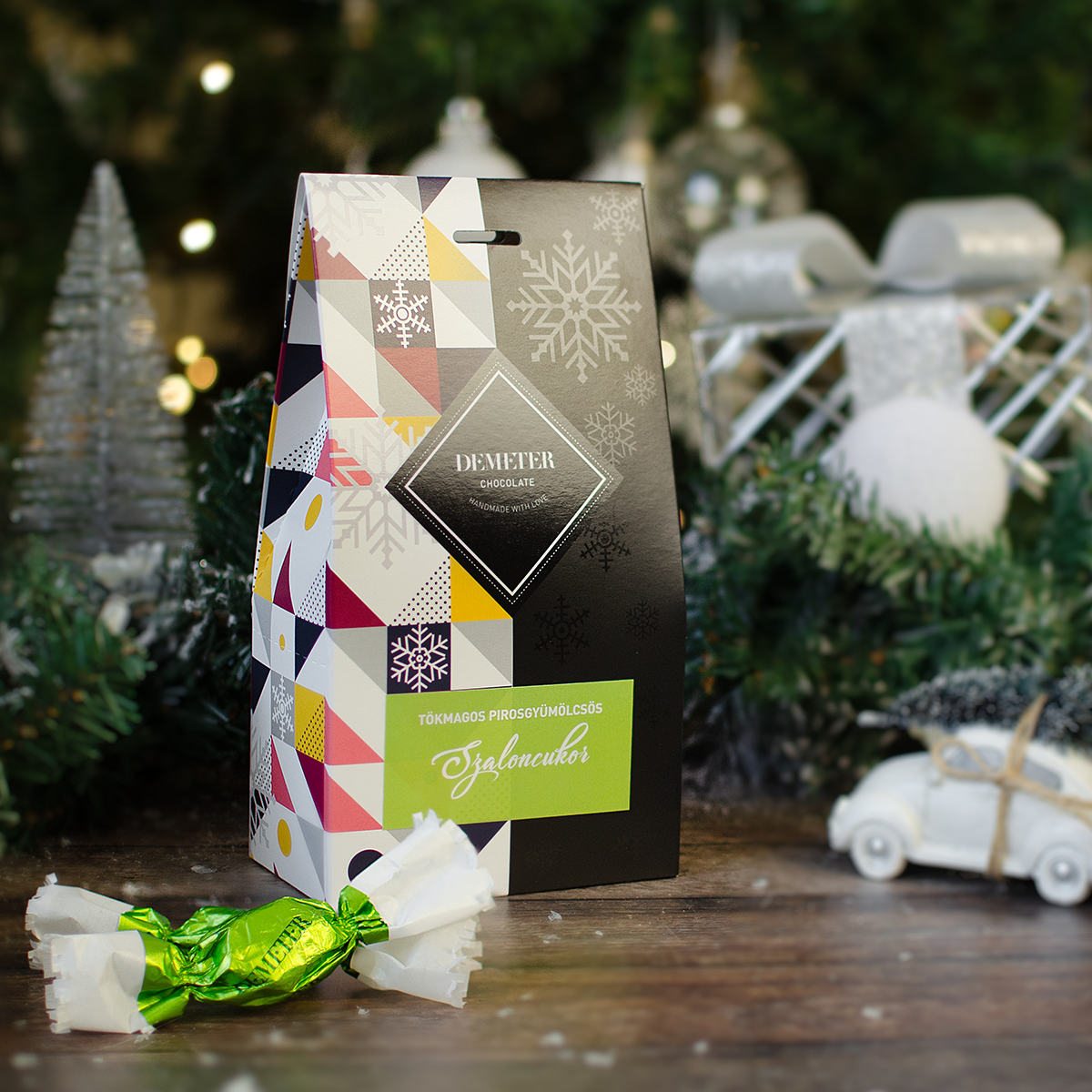 Tökmagos pirosgyümölcsös szaloncukor díszdobozban