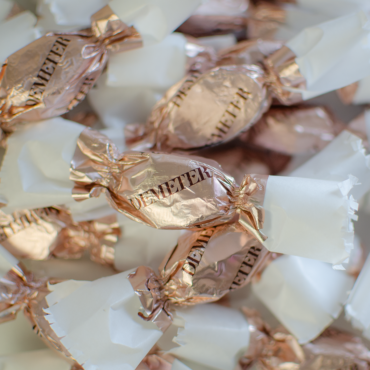 Málnás pisztáciás szaloncukor